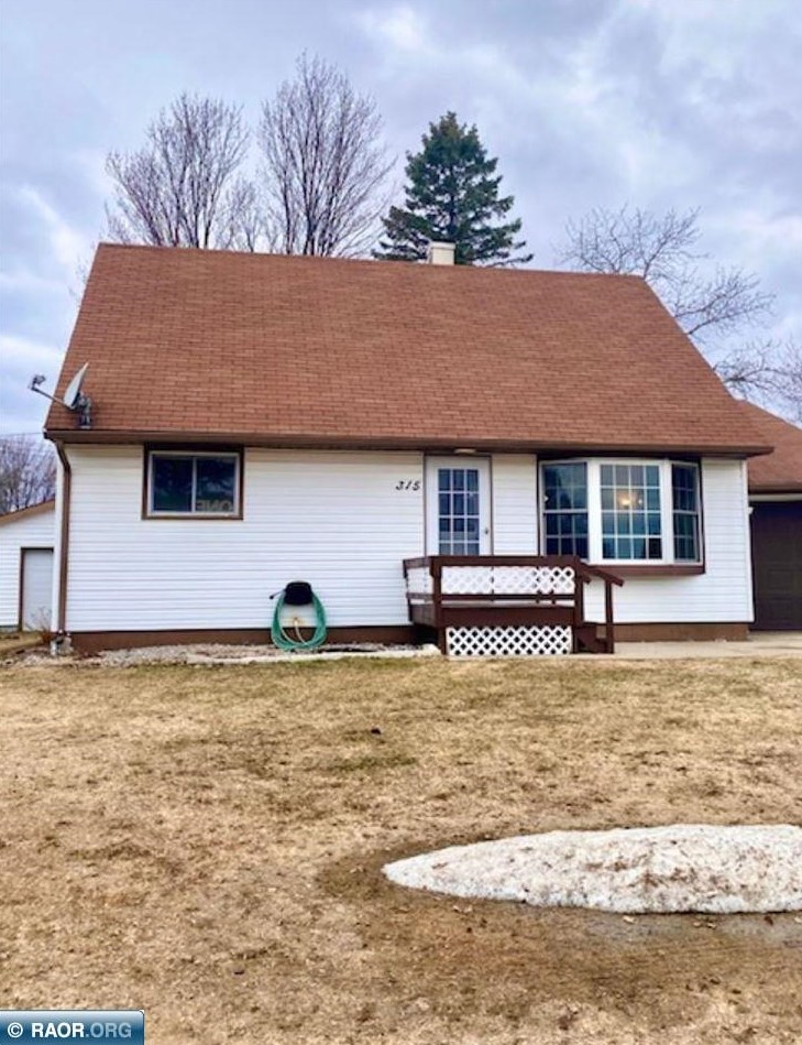 315 Fairfax Rd, Hoyt Lakes, MN 55750