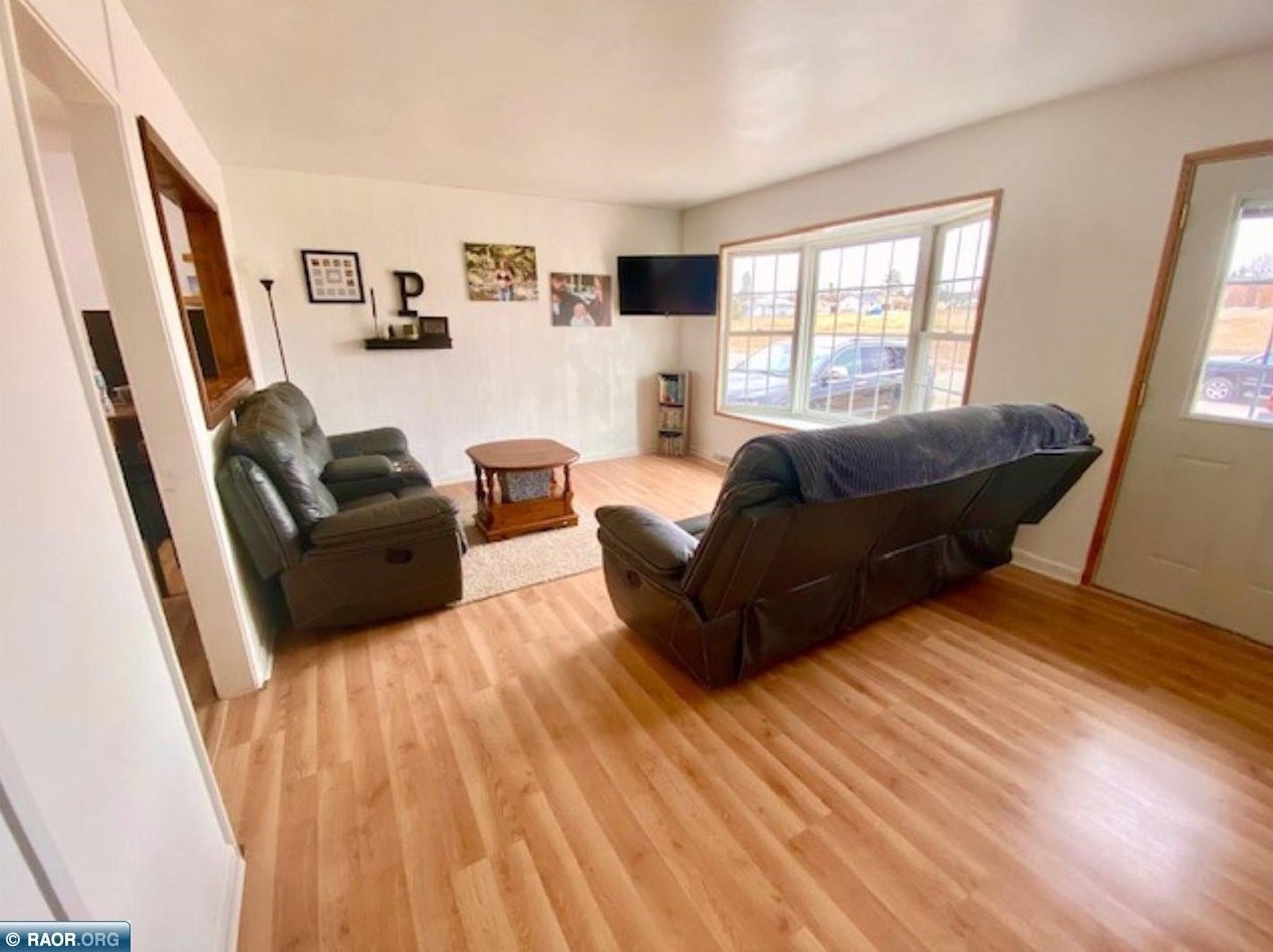 315 Fairfax Rd, Hoyt Lakes MN  55750-1218 exterior