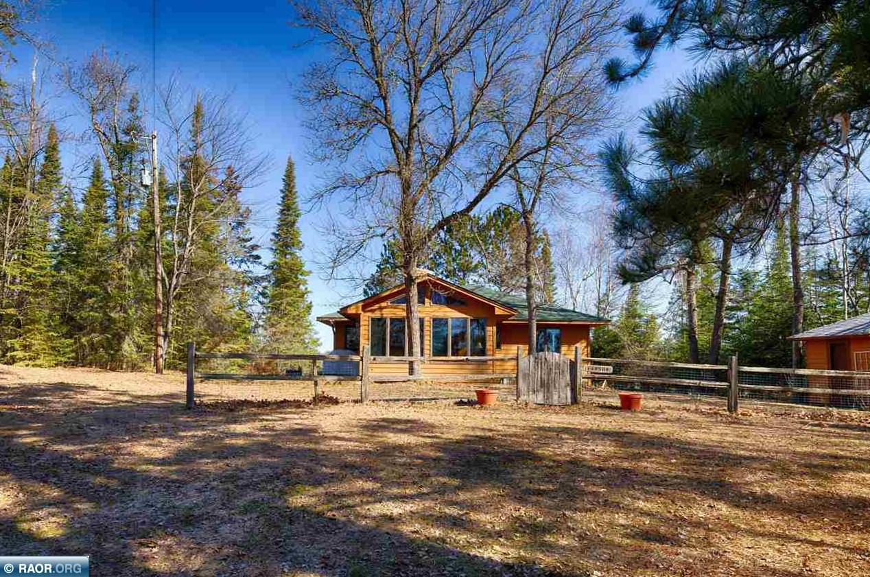 3665 Dodge Point Rd, Breitung, MN 55790