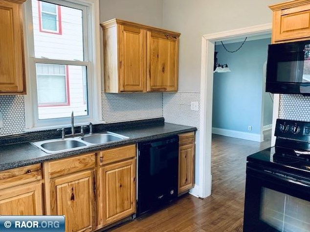 417 7th St, Virginia MN  55792-2747 exterior