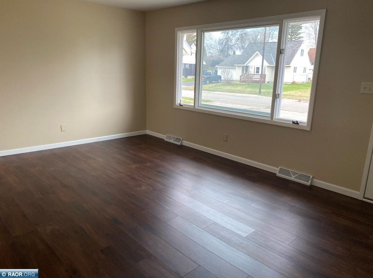 309 Elmwood Rd, Hoyt Lakes MN  55750-1212 exterior