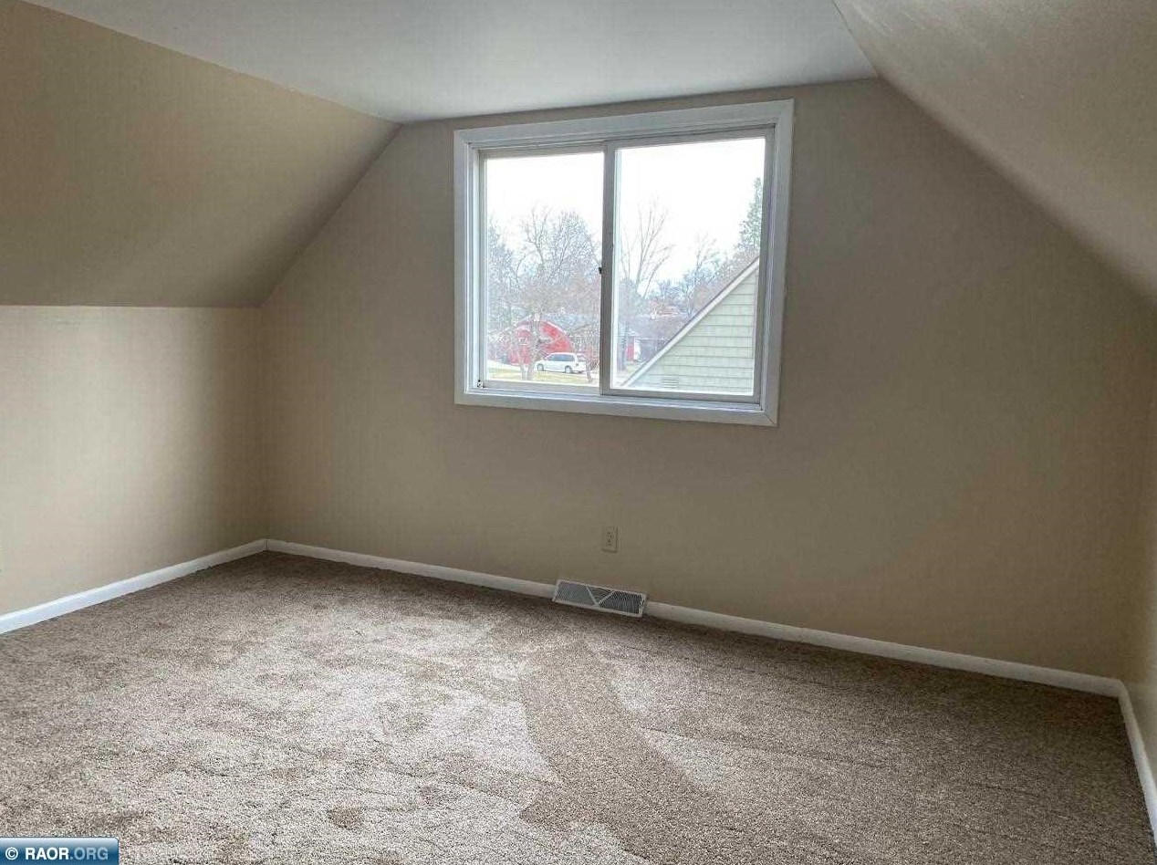 309 Elmwood Rd, Hoyt Lakes MN  55750-1212 exterior