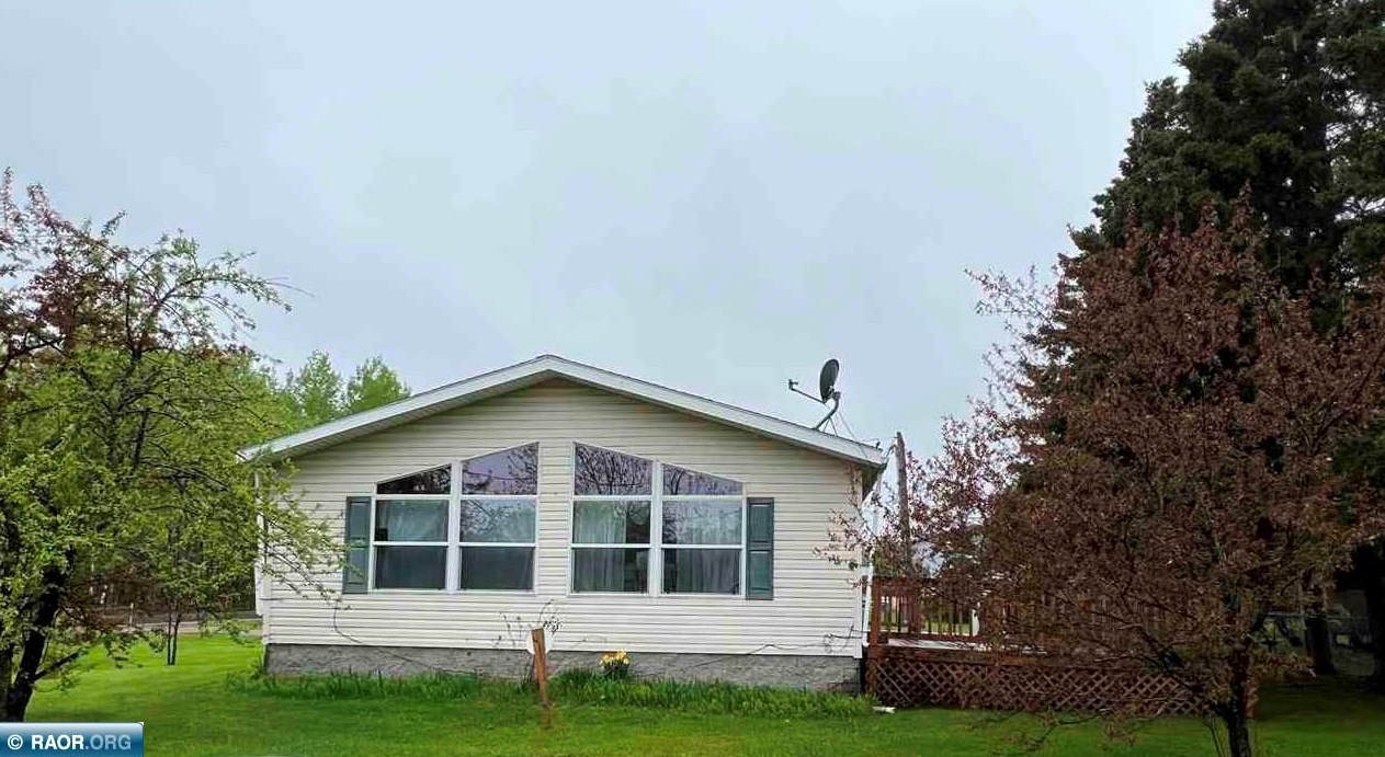 12005 Corey Tracts Rd, Hibbing, MN 55746
