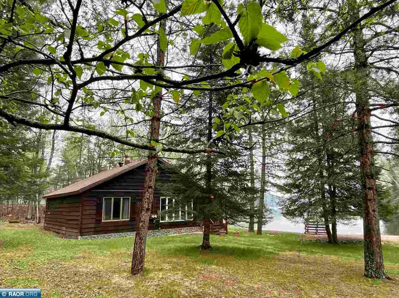 3072 Black Bay Rd, Cook, MN 55723