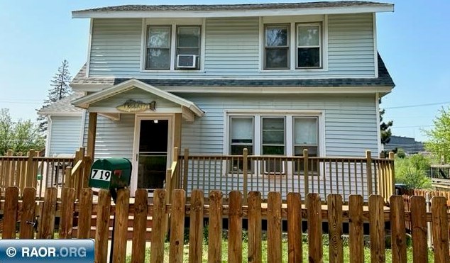 719 North Ct, Fayal, MN 55734