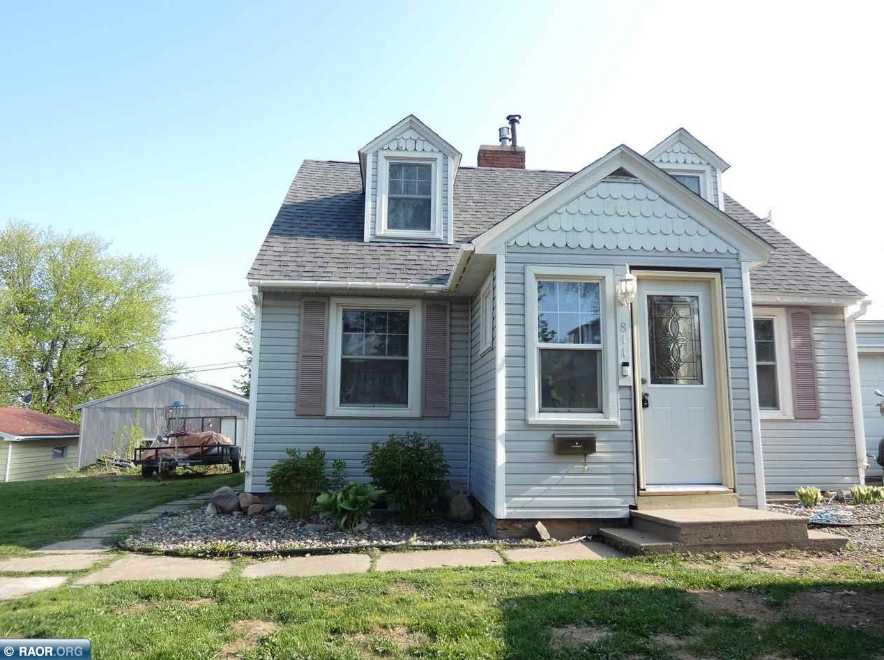 811 Summit St, Fayal, MN 55734
