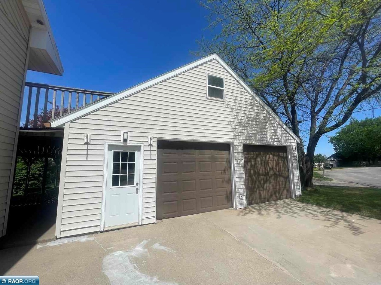 35 Vermillion Dr, Virginia, MN 55792
