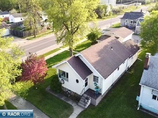 3019 4th Ave W, Hibbing, MN 55746