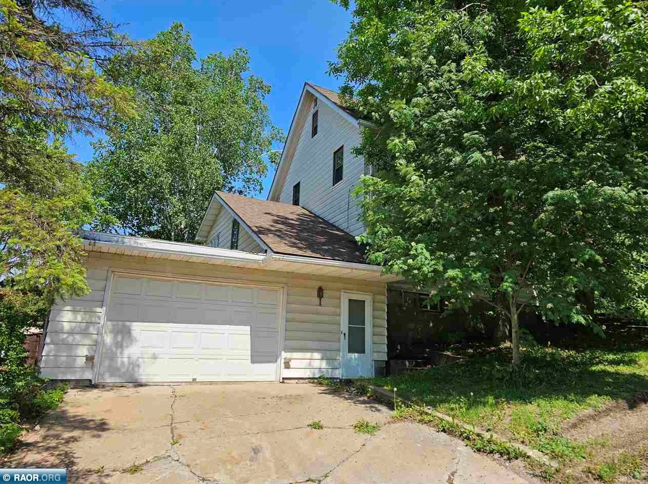 601 North Ct, Fayal, MN 55734