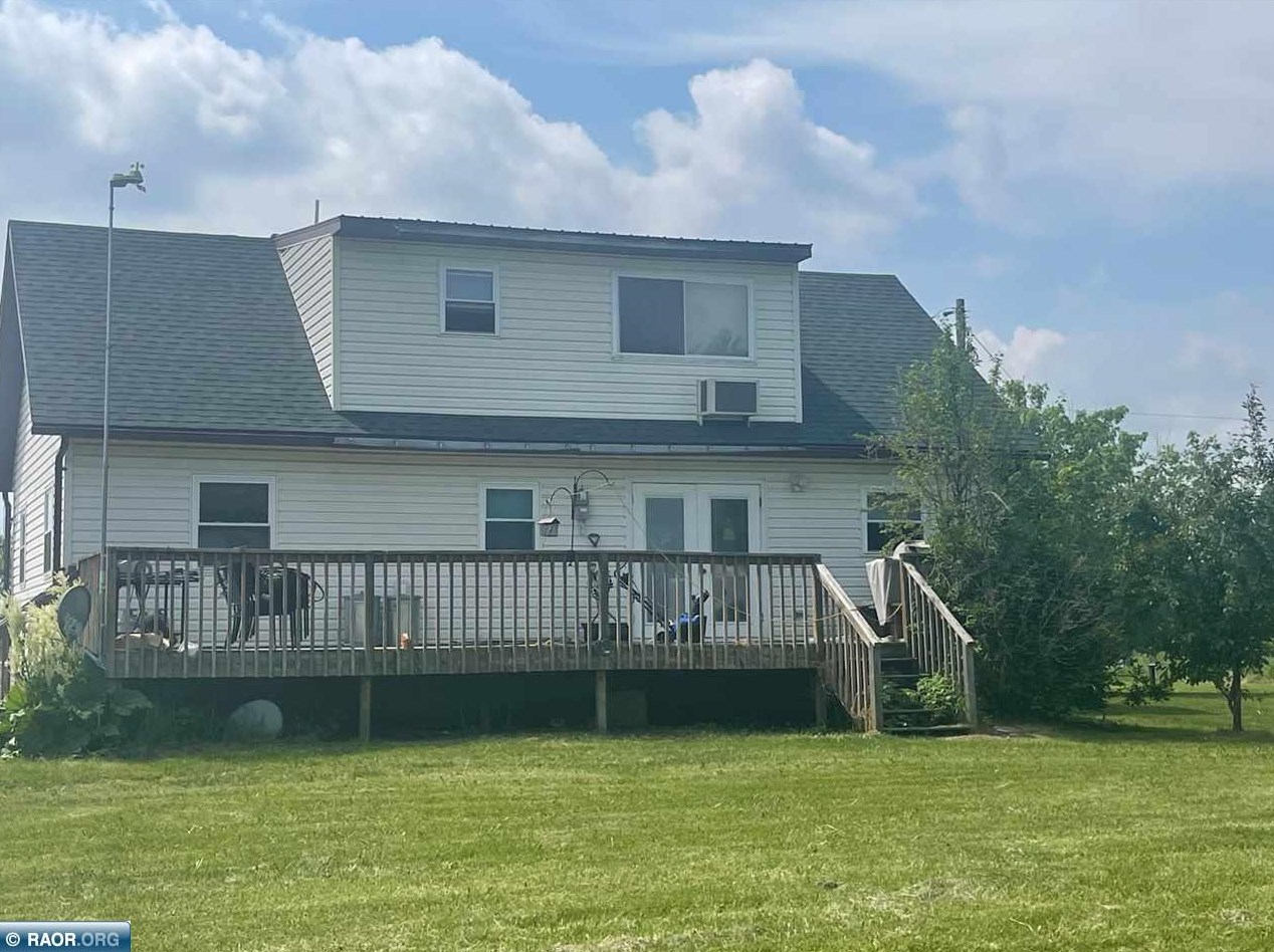 3922 White Rd, Mountain Iron, MN 55768