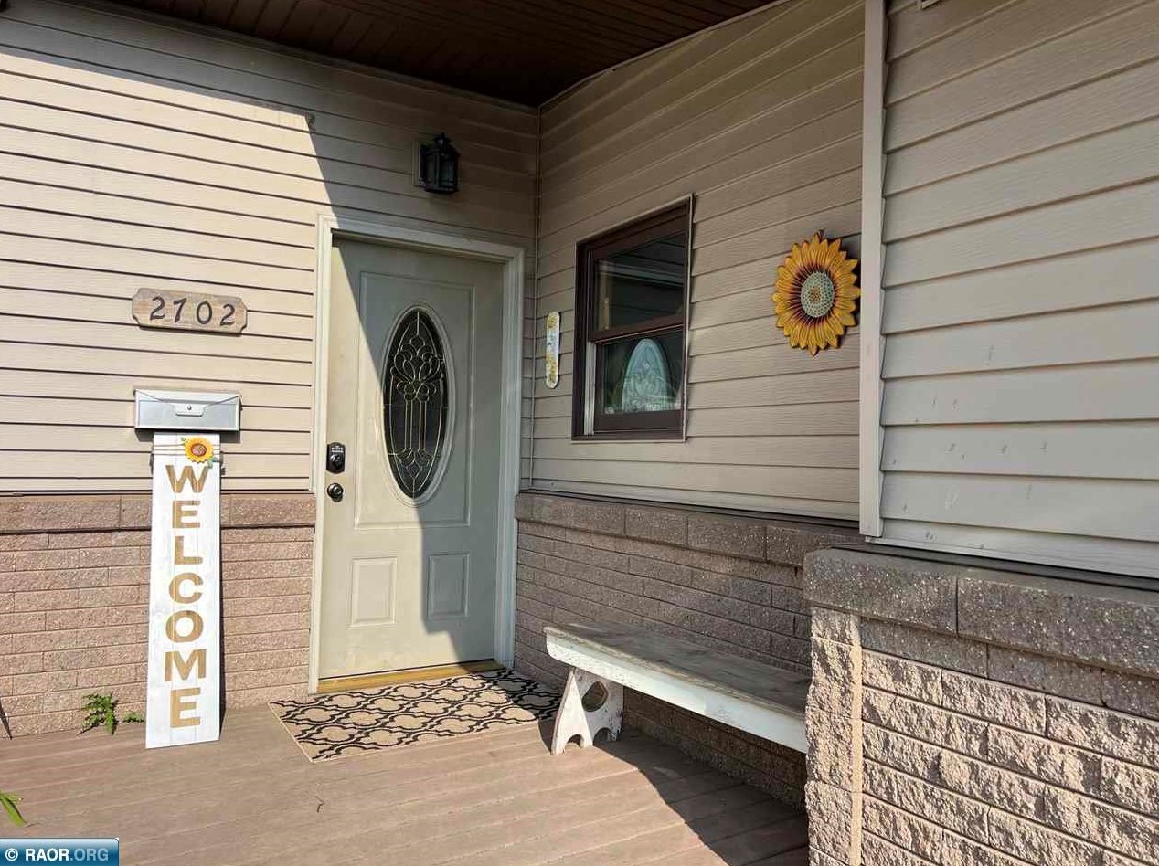 2702 Diane Ln, Hibbing, MN 55746