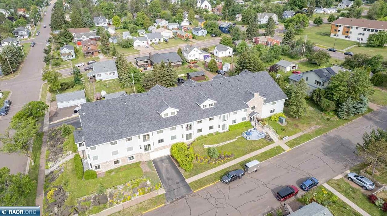 209 1st Ave E #17, Lutsen, MN 55604