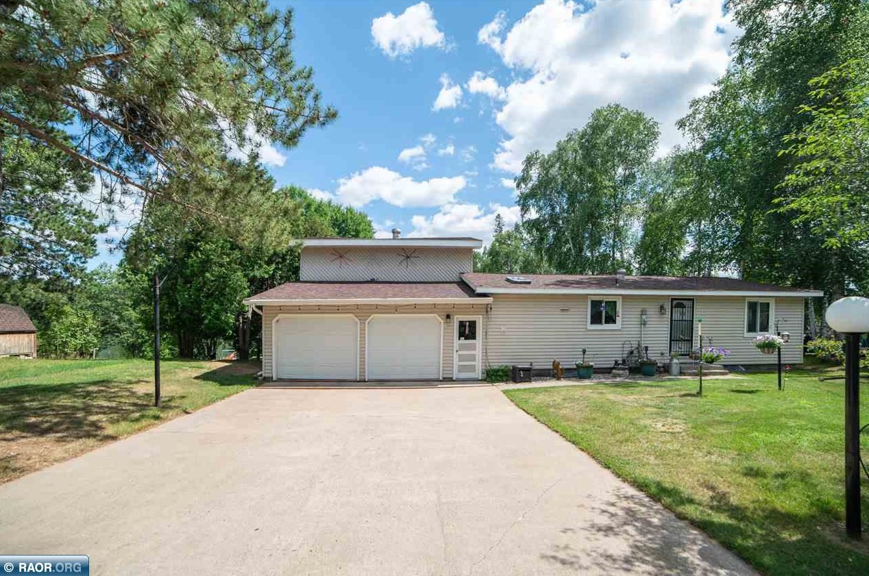3934 Long Lk Rd W, Fayal, MN 55734