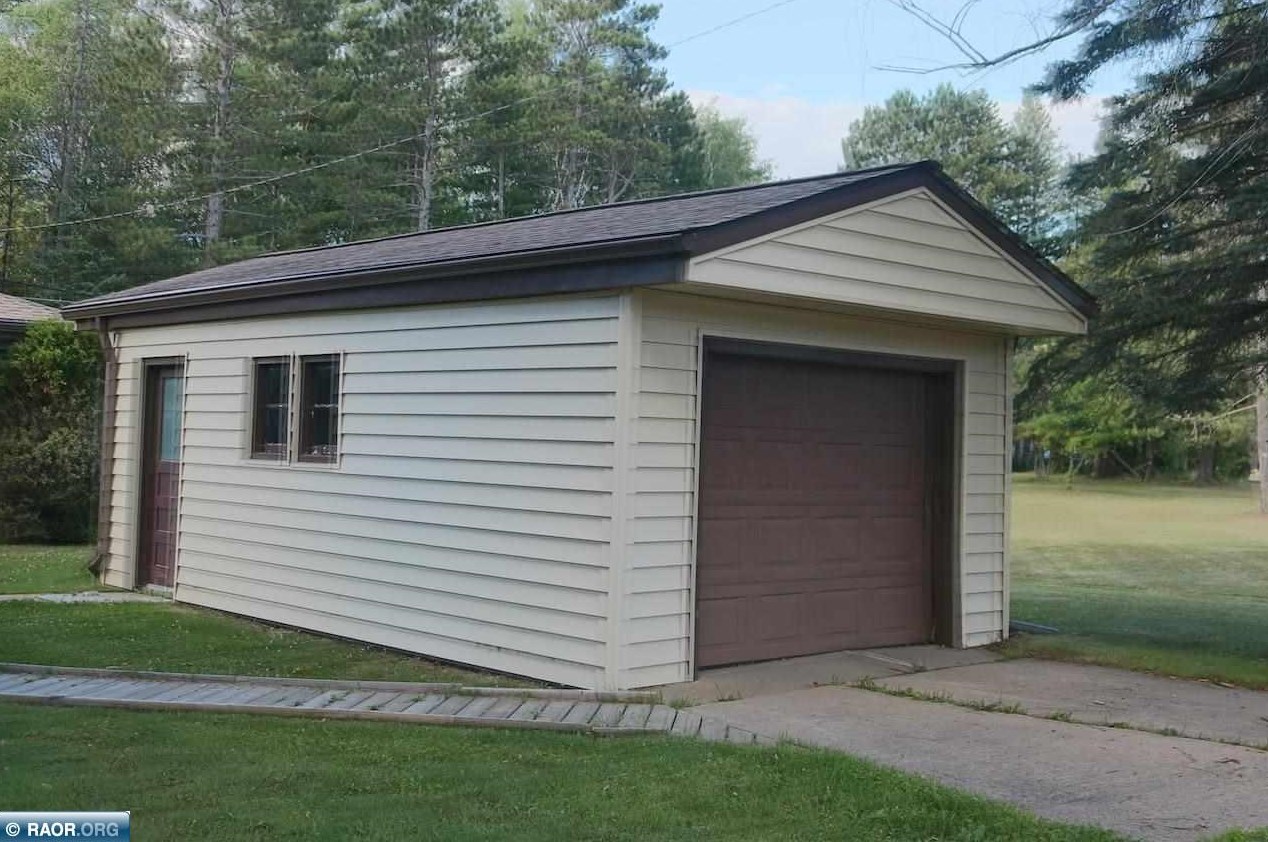 710 Arrowhead St, Biwabik, MN 55705-1202