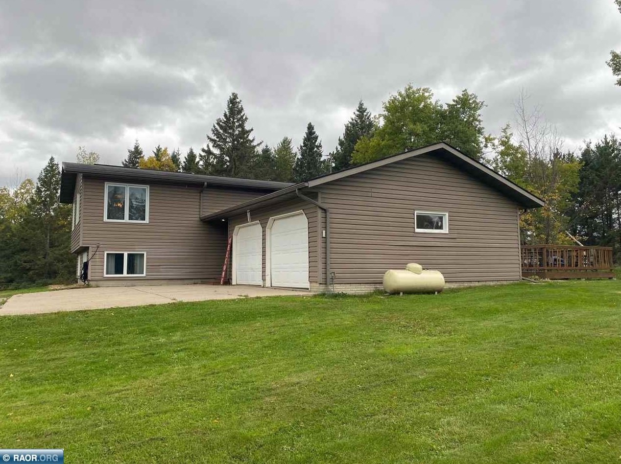 5287 Town Line Rd, Biwabik, MN 55705-8357