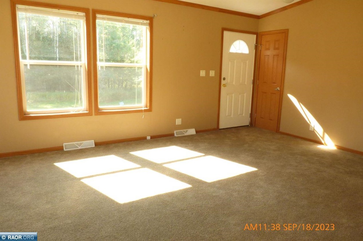 3277 Swinnerton, Hibbing, MN 55746