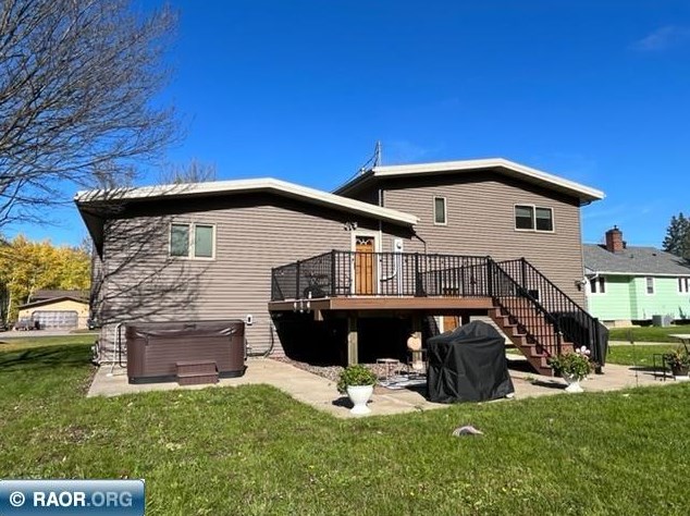 1534 E 39th St, Hibbing, MN 55746
