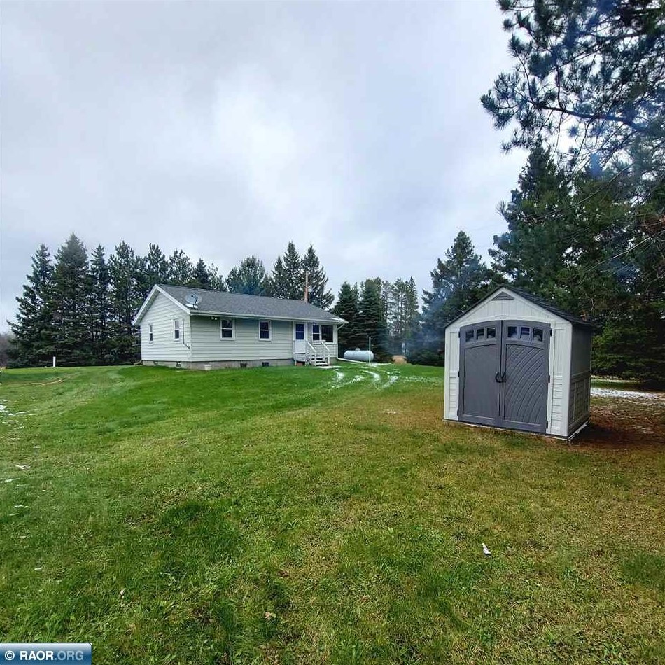 8333 Woodland Rd, Fayal, MN 55734