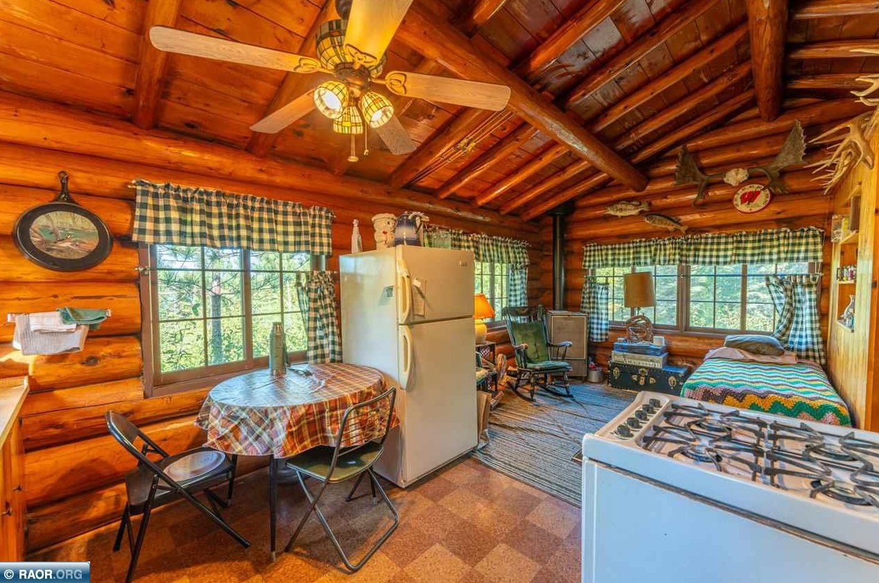 13848 Bay Rd, Ely MN 55731-8274 exterior