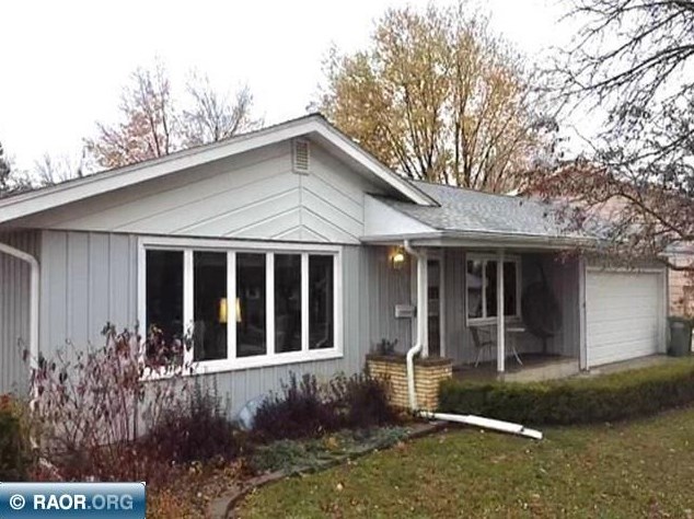 3425 Outer Dr, Hibbing, MN 55746