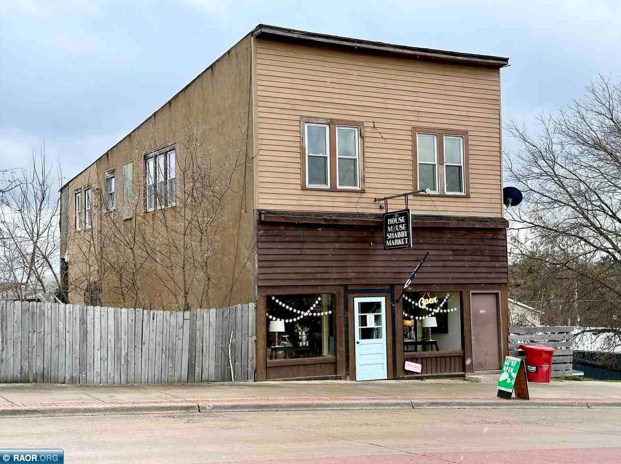 216 2nd St, Bovey, MN 55709