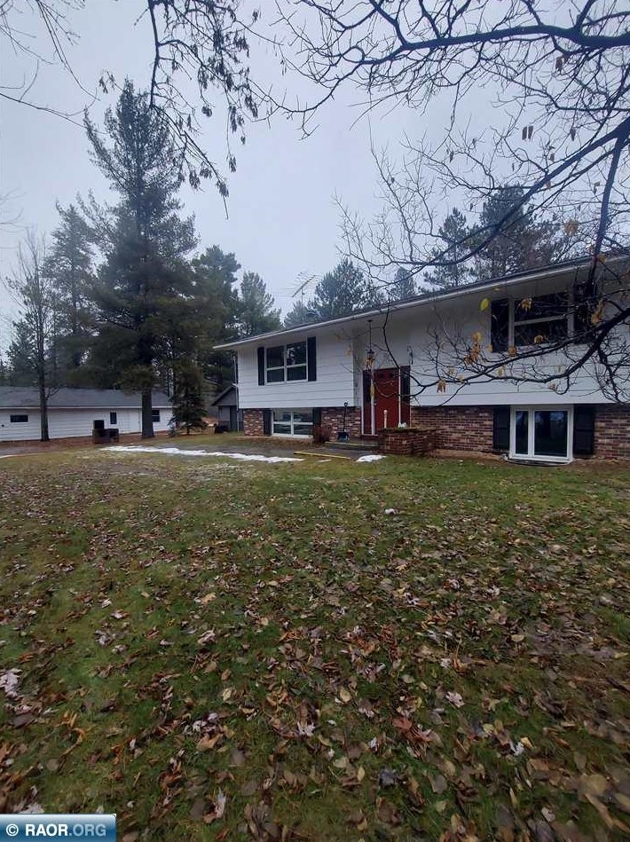5137 Wahlsten Rd, Cook, MN 55723