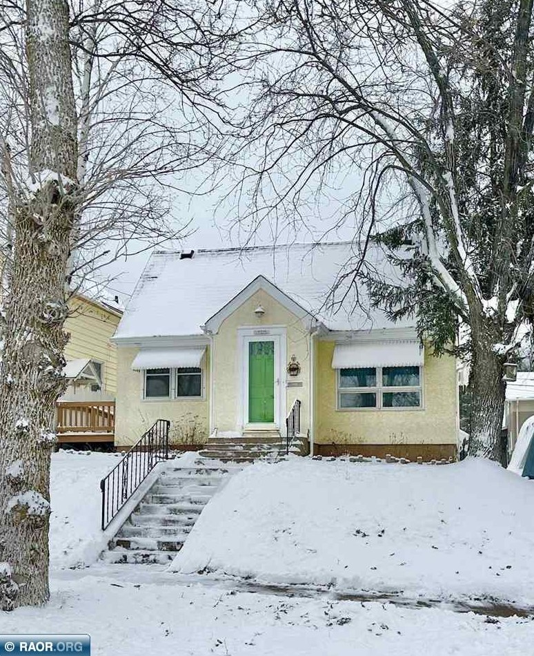 707 14th St, Virginia MN  55792-2251 exterior