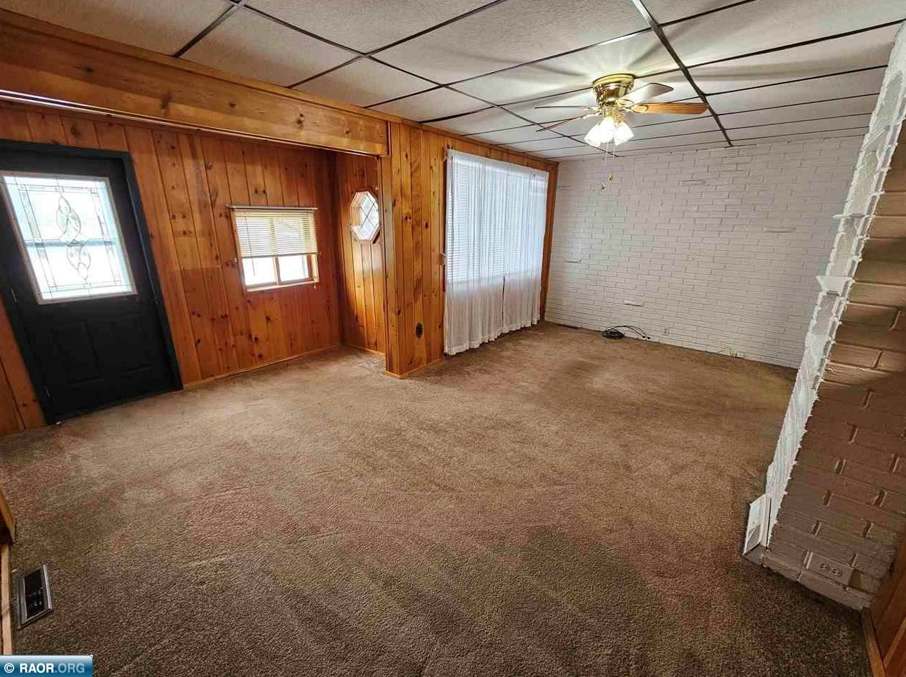 125 2nd St, Chisholm MN  55719-1613 exterior