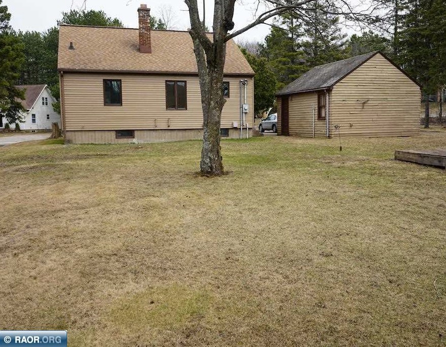 20 Merritt Dr, Virginia, MN 55792