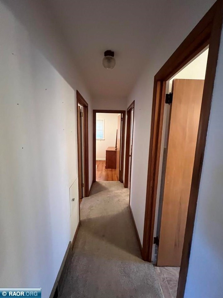 305 32nd St, Hibbing MN  55746-2696 exterior