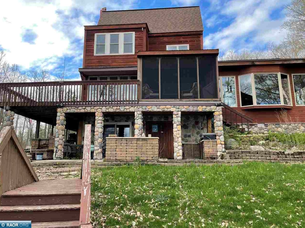 16655 Maple Knoll Dr, Pengilly, MN 55775