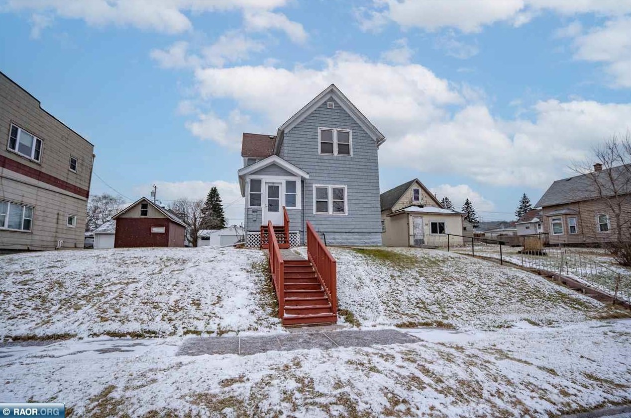 23 62nd Ave, Duluth, MN 55807-2201
