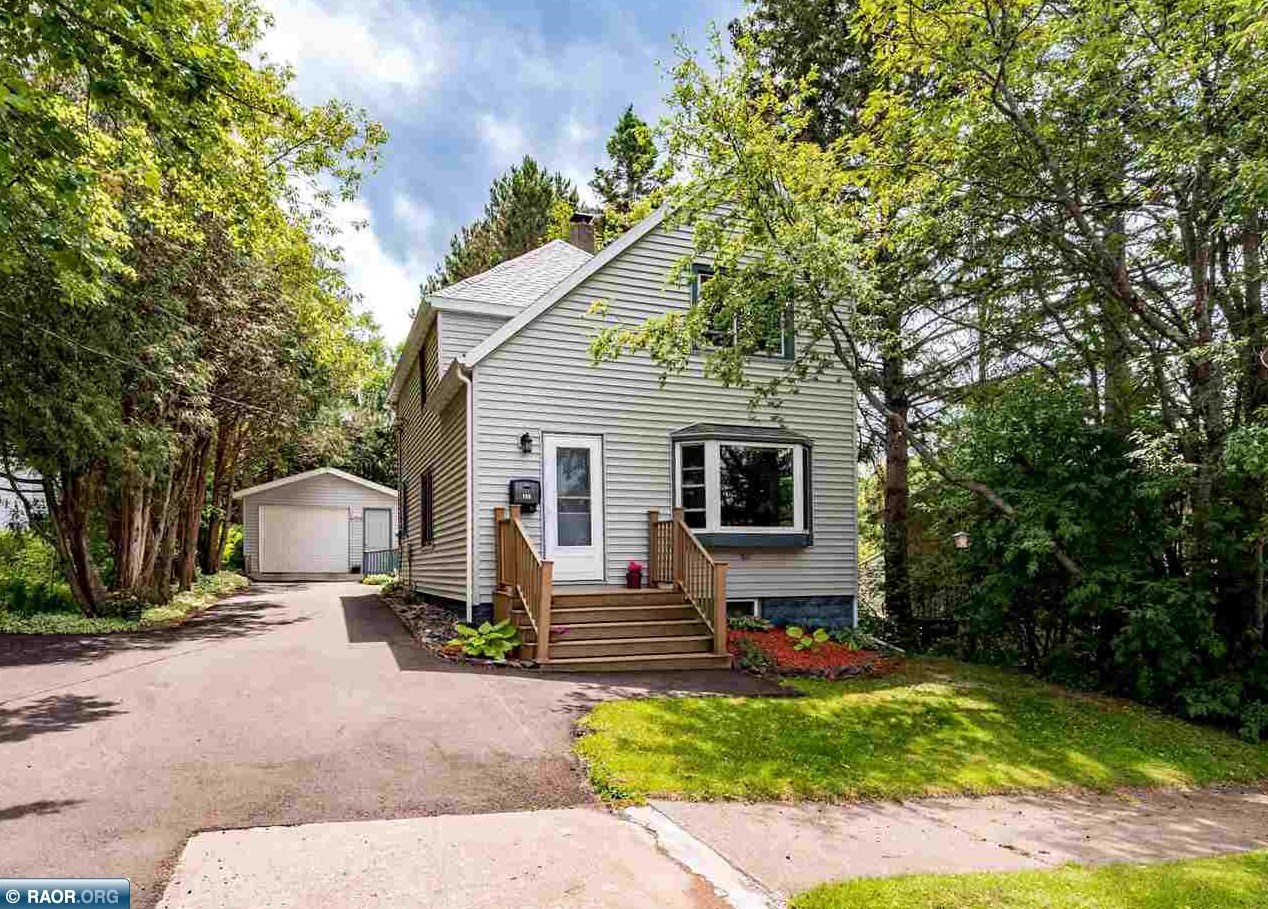 128 Quince St, Duluth, MN 55811-3442