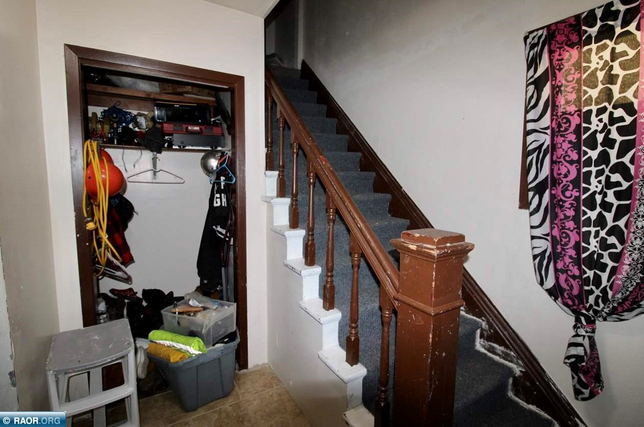 12358 Morton Ave, Hibbing MN  55746-8318 exterior