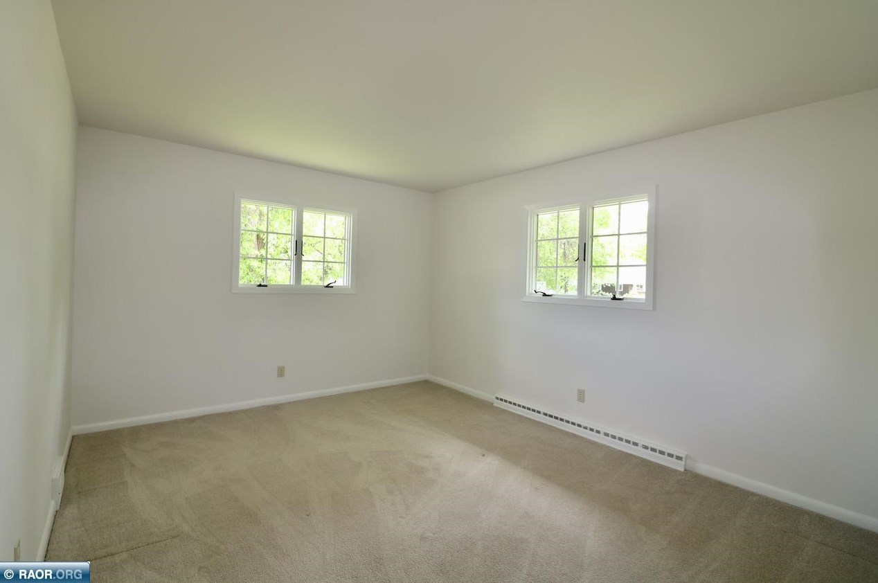 404 Coventry Rd, Hoyt Lakes MN 55750-1329 exterior