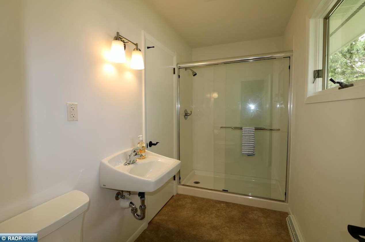 404 Coventry Rd, Hoyt Lakes MN 55750-1329 exterior