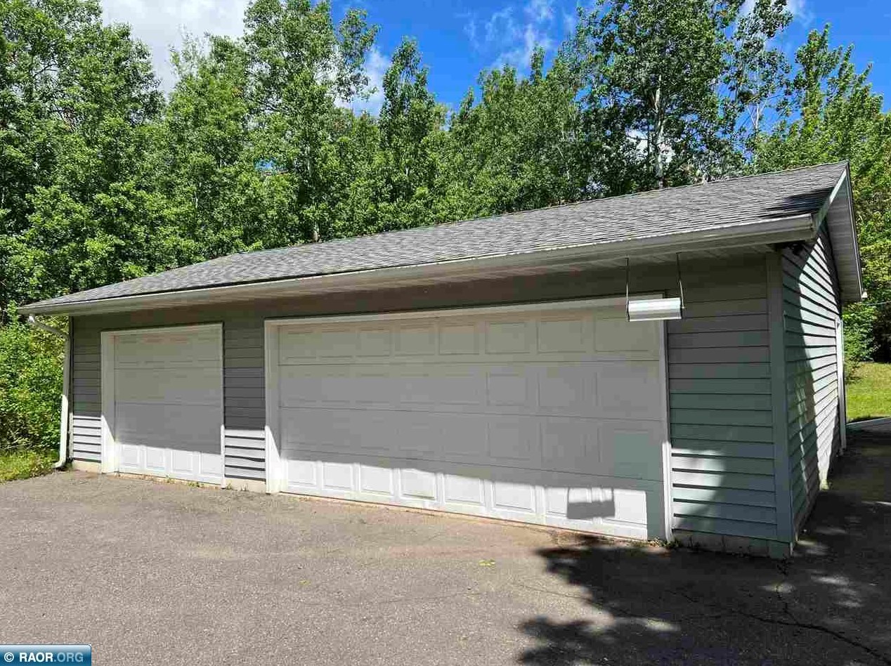 3975 Dillon Rd, Hibbing, MN 55746-8308