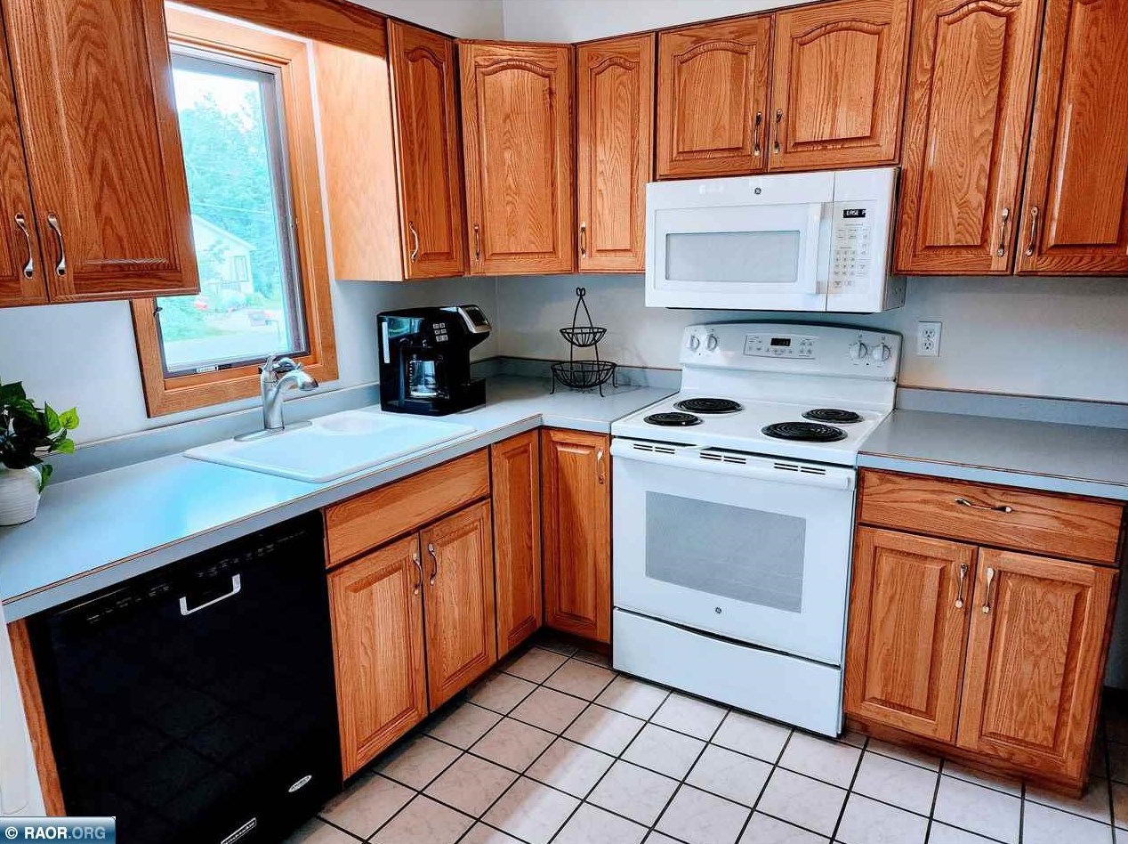 4517 3rd Ave E, Hibbing, MN 55746