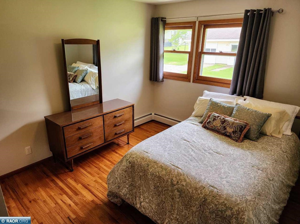 4517 3rd Ave, Hibbing MN  55746-3703 exterior