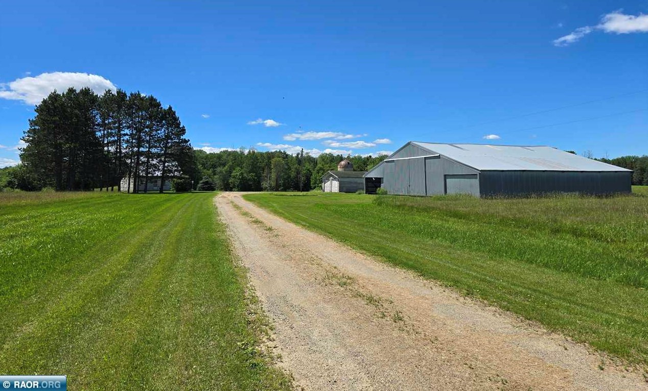 36041 Hanson Lake Rd, Grand Rapids, MN 55744