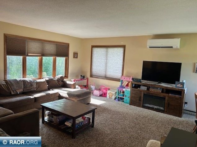802 W 39th St, Hibbing, MN 55746