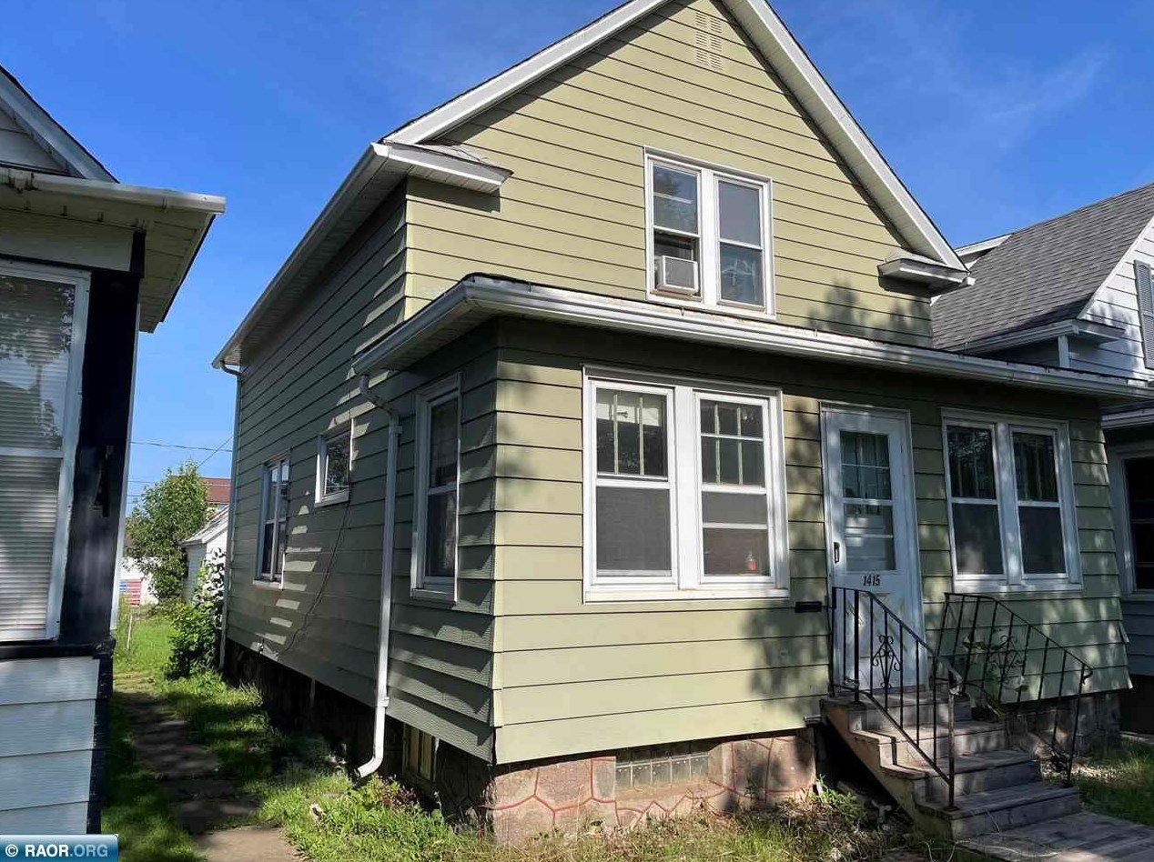 1415 E 13th Ave E, Hibbing, MN 55746