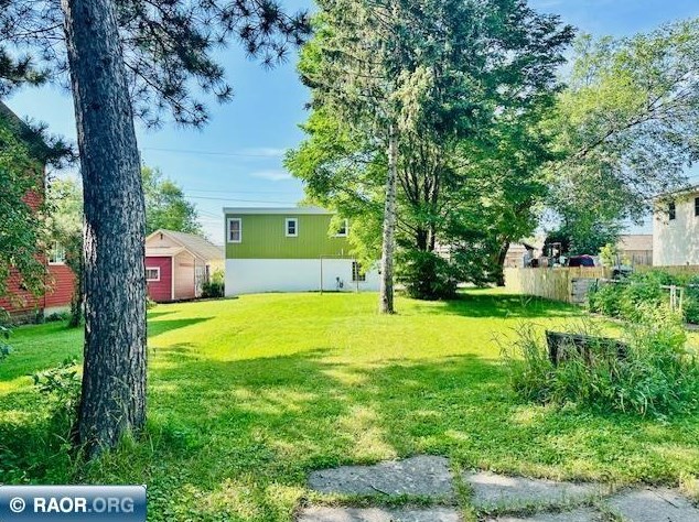 722 N 10th St, Virginia, MN 55792