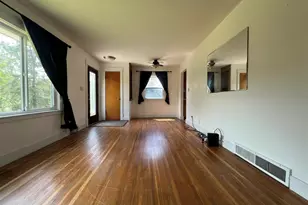 3027 8th Ave E, Hibbing, MN 55746 - Photo 8