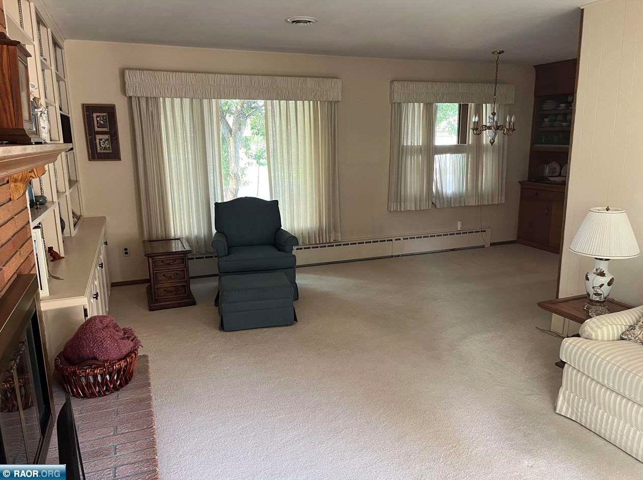 506 N Inner Dr, Hibbing, MN 55746