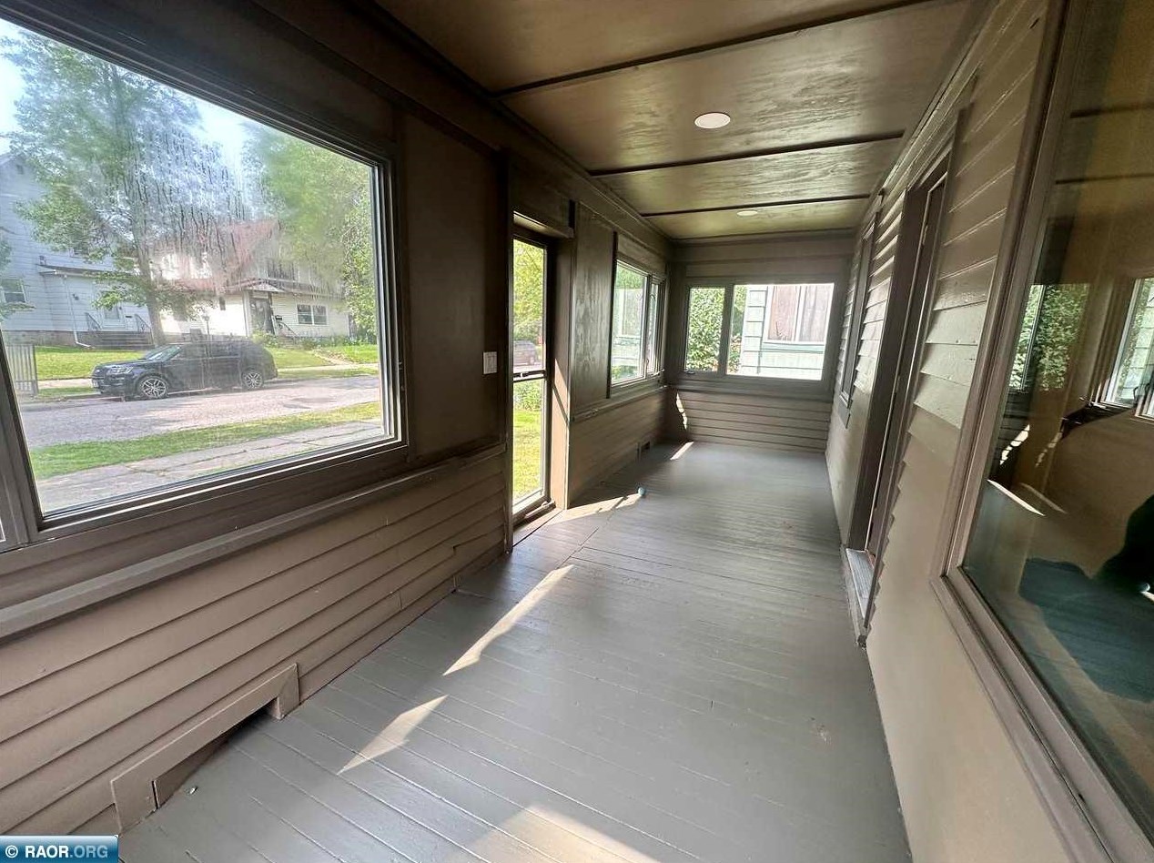 315 4th St, Virginia, MN 55792-2721