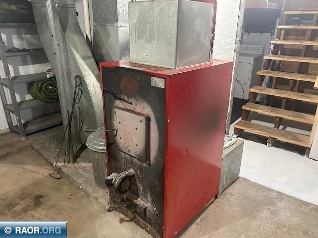 324 41st St, Hibbing MN  55746-3284 exterior