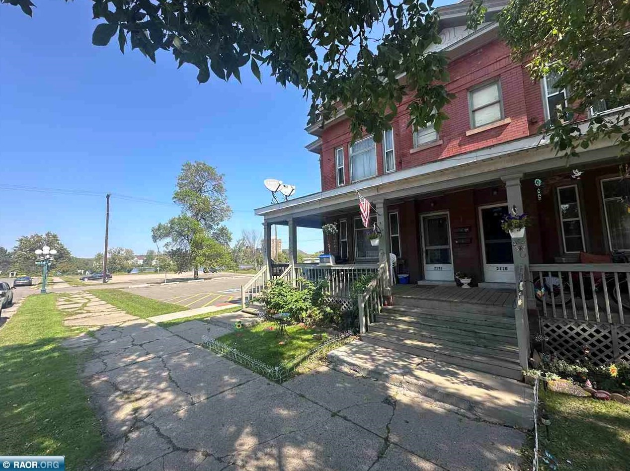 211 5th Ave, Virginia, MN 55792-2432