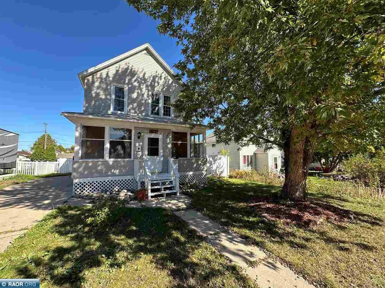 1127 E Madison E, Ely, MN 55731
