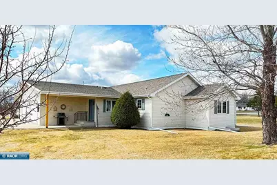 197 Jefferson Street, Buhl, MN 55713 - Photo 1